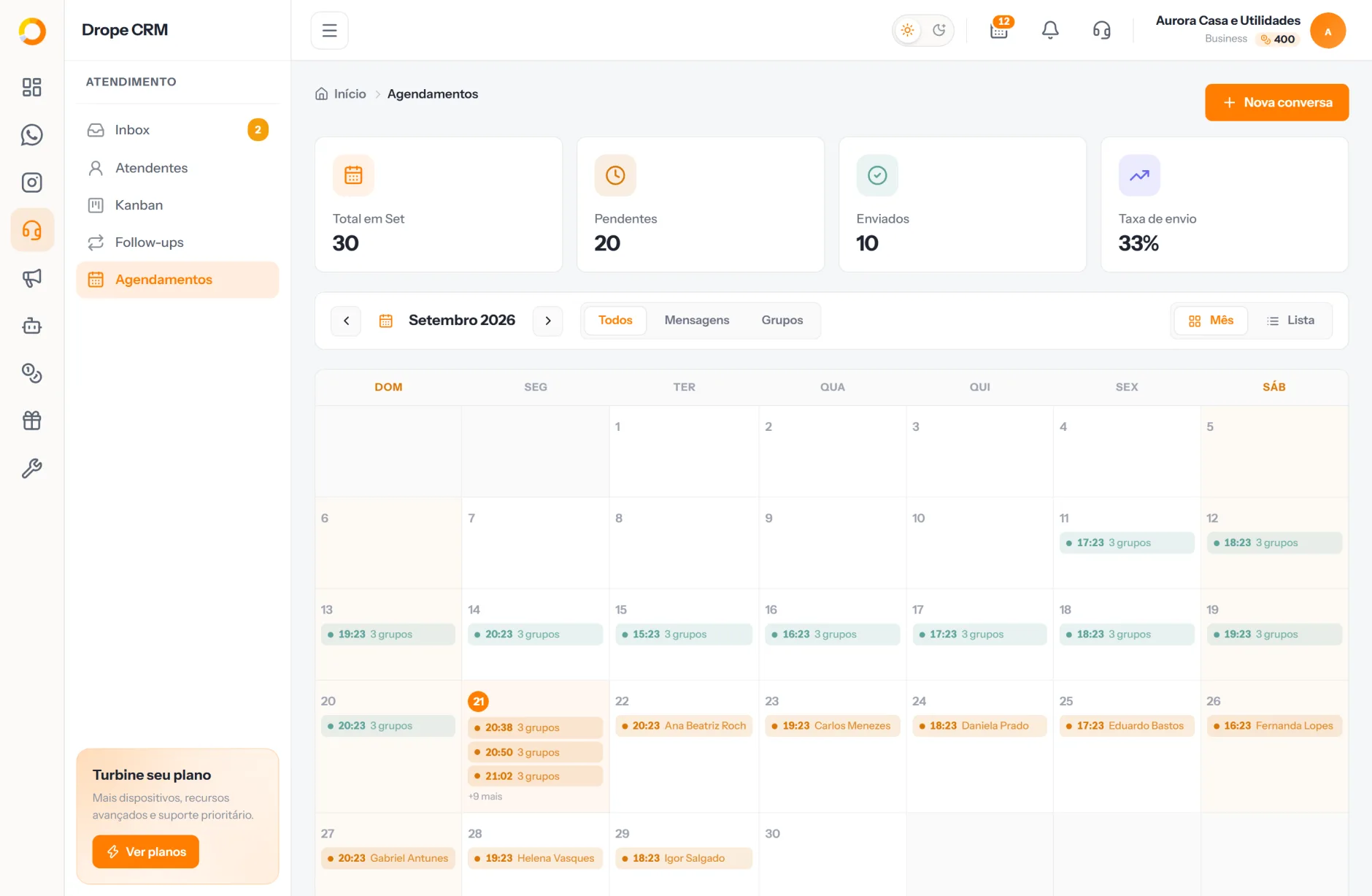 Calendário de mensagens agendadas para os próximos dias, com horário, contato e tipo de compromisso